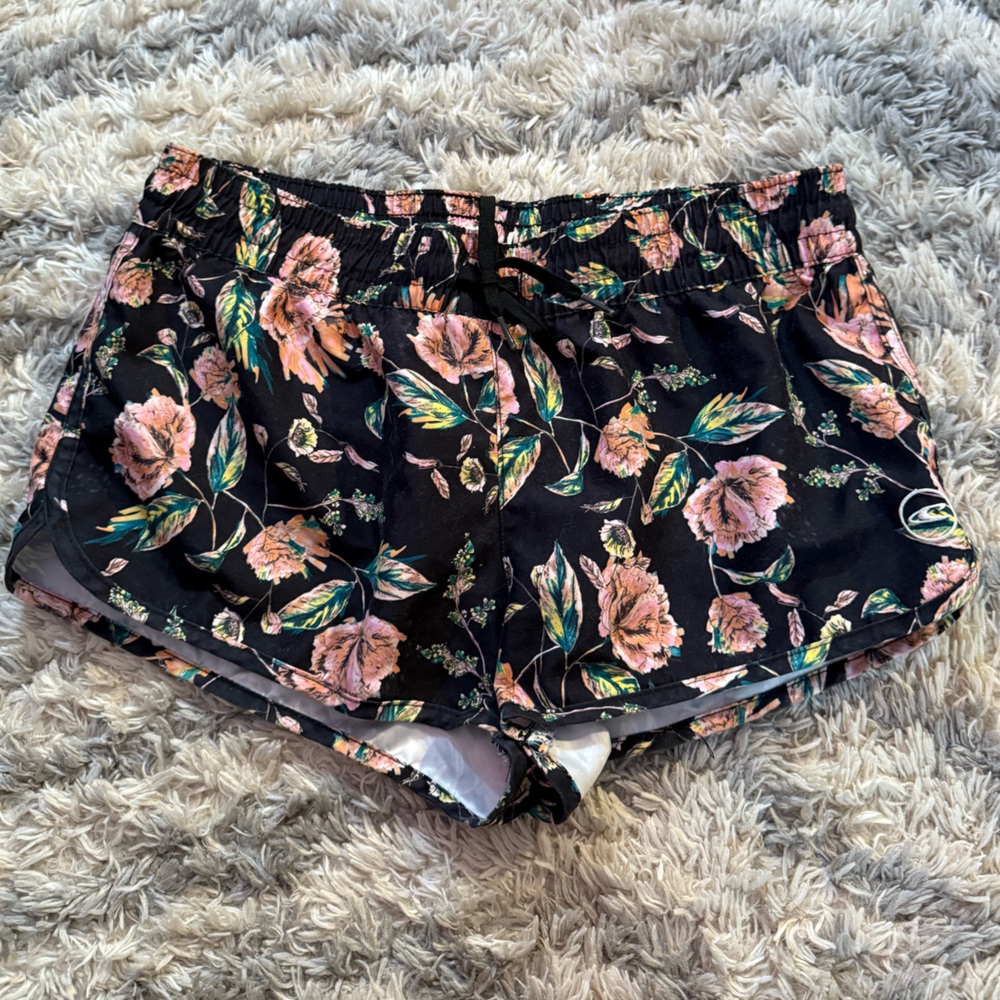 O'Neill Black Floral Women's Shorts
